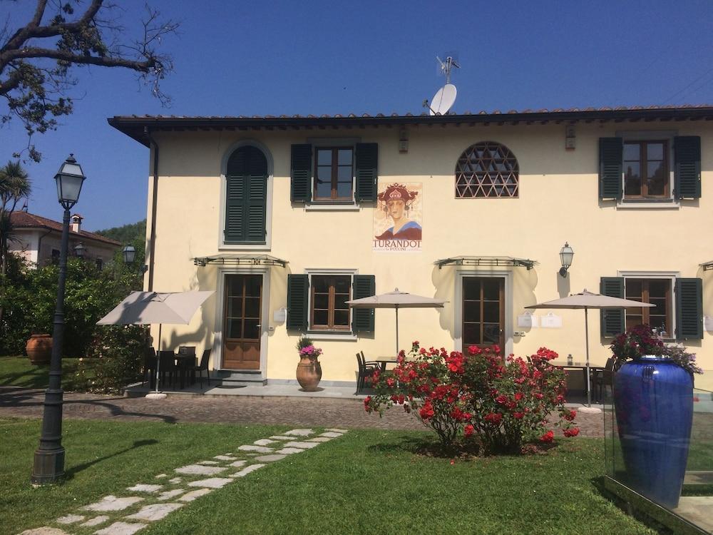 Residence Prunali Massarosa Buitenkant foto